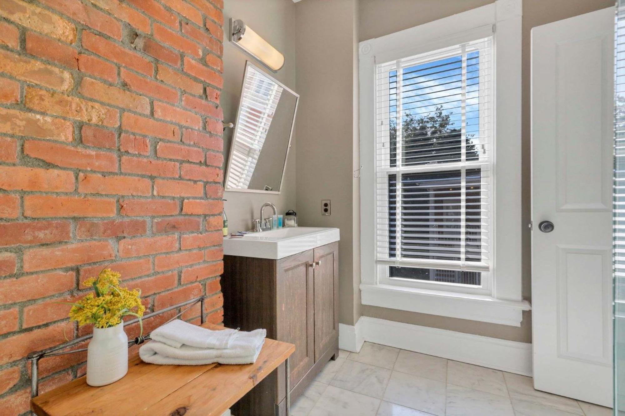 Holiday home 4 Bed Townhome Near Goodale Park *