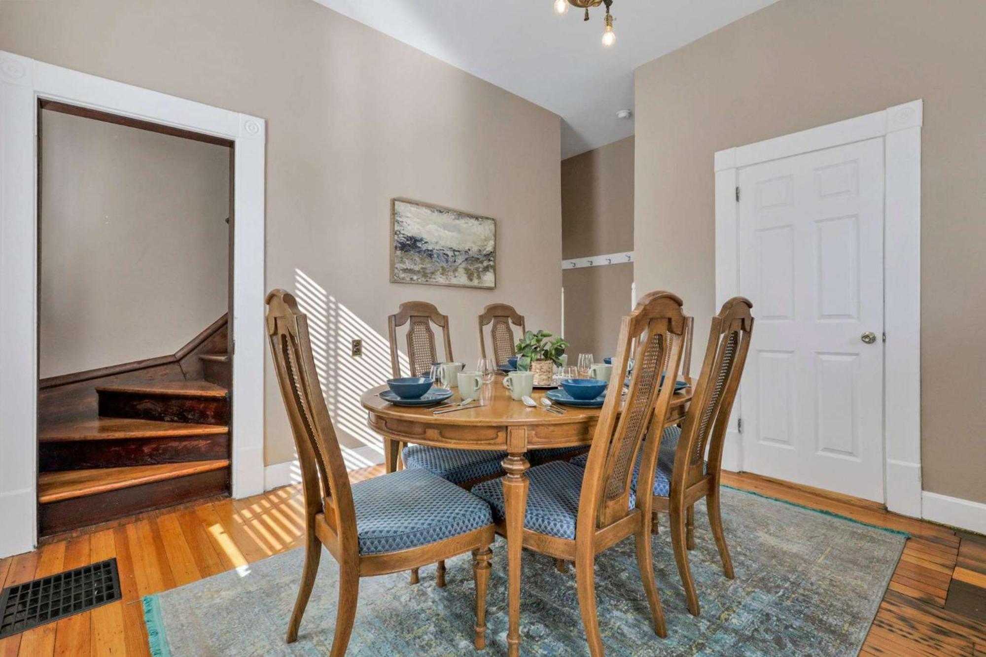 4 Bed Townhome Near Goodale Park * Columbus